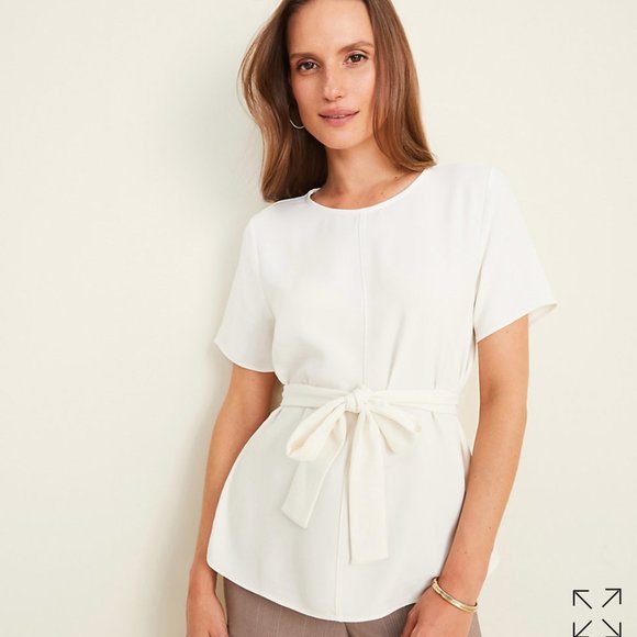 Ann Taylor Cream Short Sleeve Tie Side Blouse XS 0 2 - Picture 1 of 5